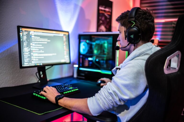 Find the Perfect Gaming Gear to Boost Your Performance at PixelNestShop